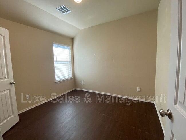 Building Photo - 11207 NW 114th St