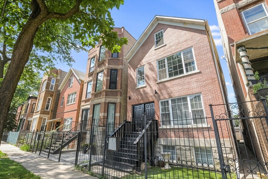 Primary Photo - 2726 W Thomas St