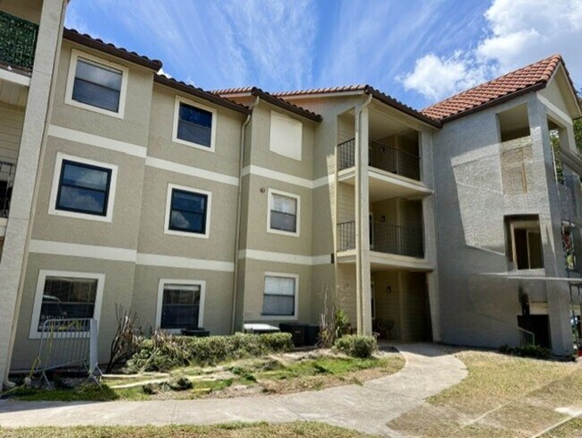 Building Photo - 3004 Parkway Blvd
