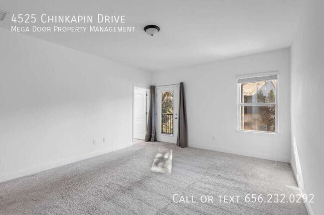 Building Photo - 4525 Chinkapin Dr