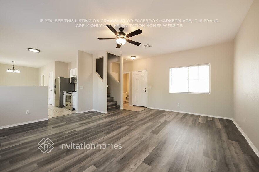 Building Photo - 5702 N 73rd Ln