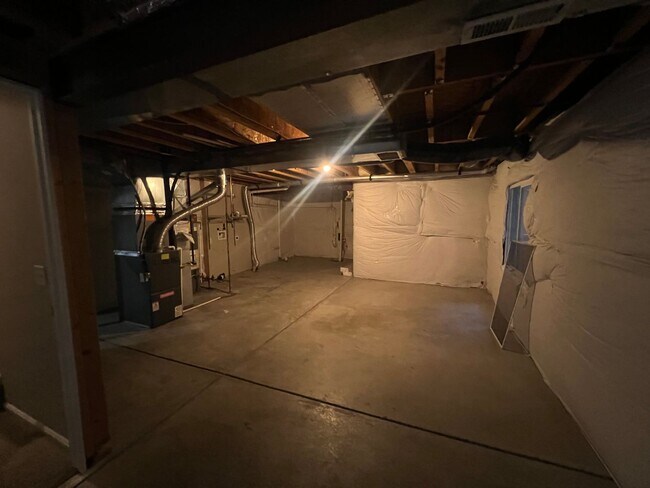 Building Photo - Fantastic 3 bedroom home available in Claremont Ranch!