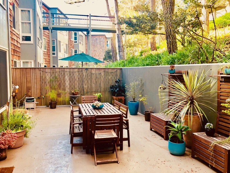 Enjoy your own private garden patio! - 5140 Diamond Heights Blvd