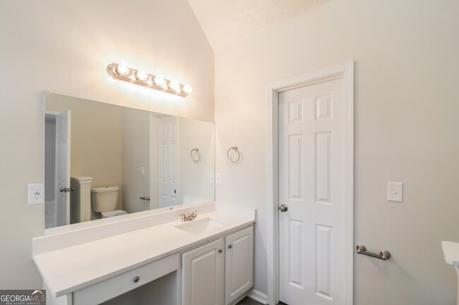 Building Photo - 148 Parkside Dr