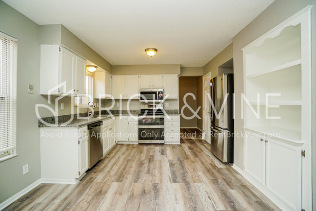 Building Photo - Fantastic Home in Pickerington