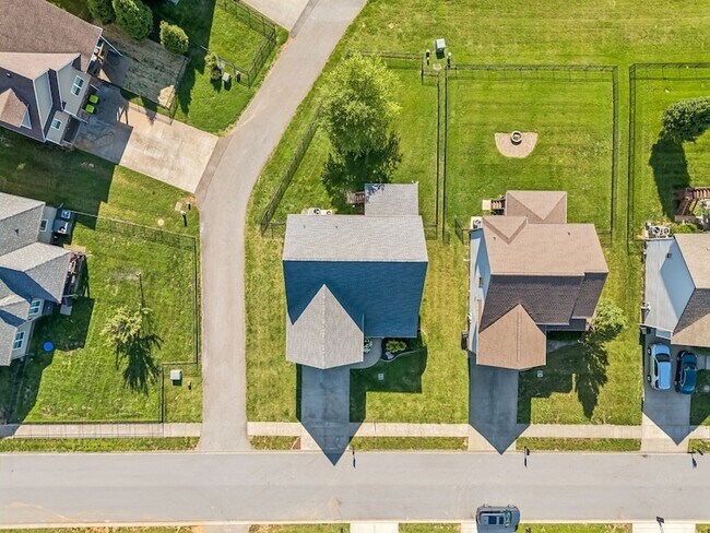 Building Photo - 1129 NJA Tate Dr