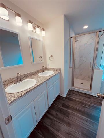 Building Photo - 103 E 15th St