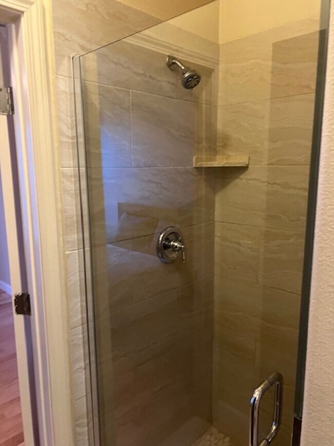 Building Photo - Luxury Condo in Natomas!