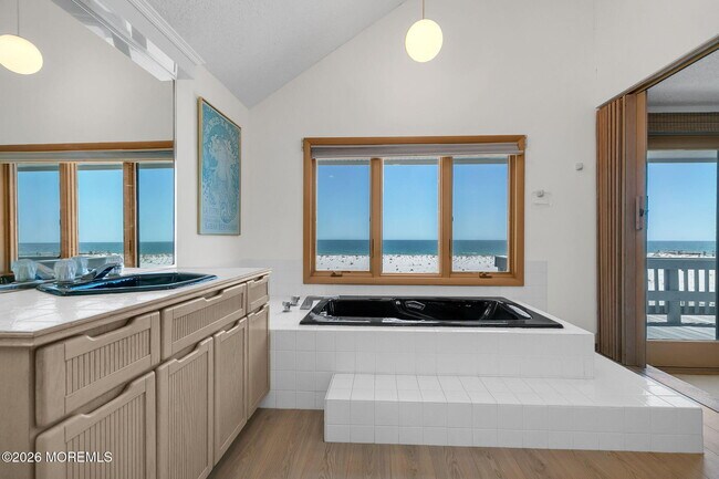 Building Photo - 304 Oceanfront
