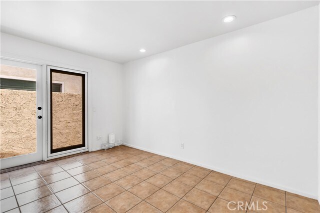 Building Photo - 33051 Christina Dr