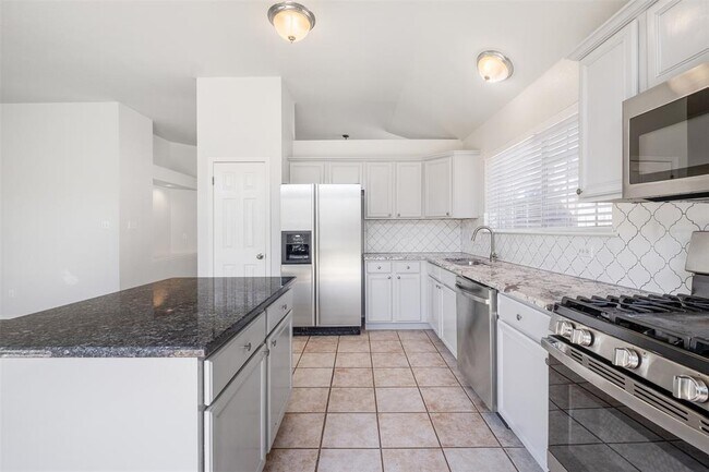 Building Photo - 119 Tanner Cir