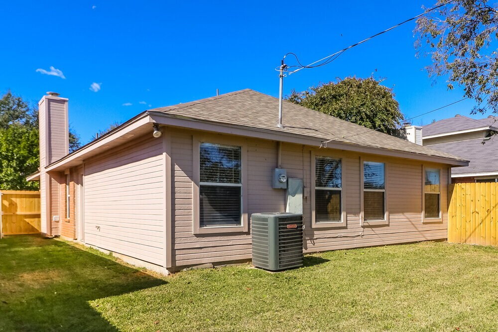 Building Photo - 616 Alabaster Pl