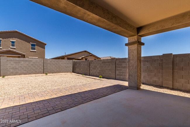 Building Photo - 17318 W Surrey Dr