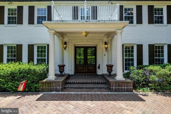 Building Photo - 7845 Old Dominion Dr