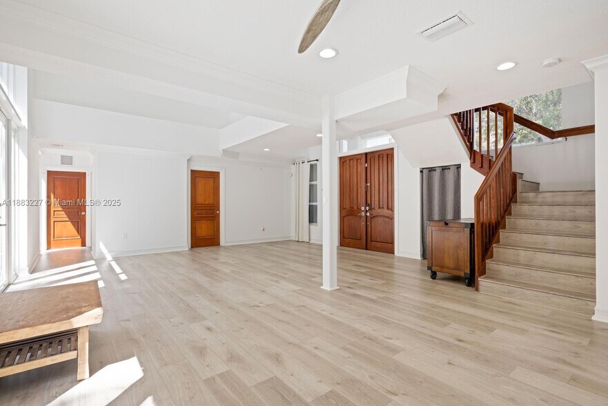 Building Photo - 5740 SW 59th Pl