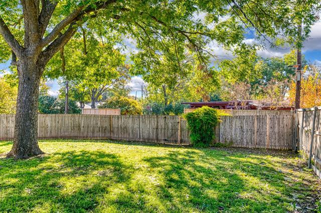 Building Photo - 731 Brentwood Ln