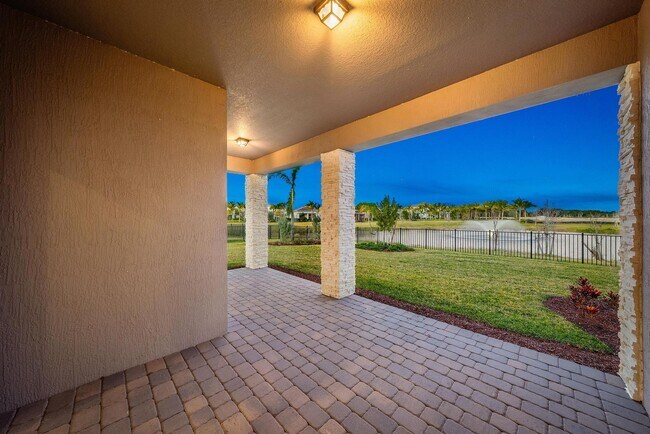 Building Photo - 12421 Banner Ct