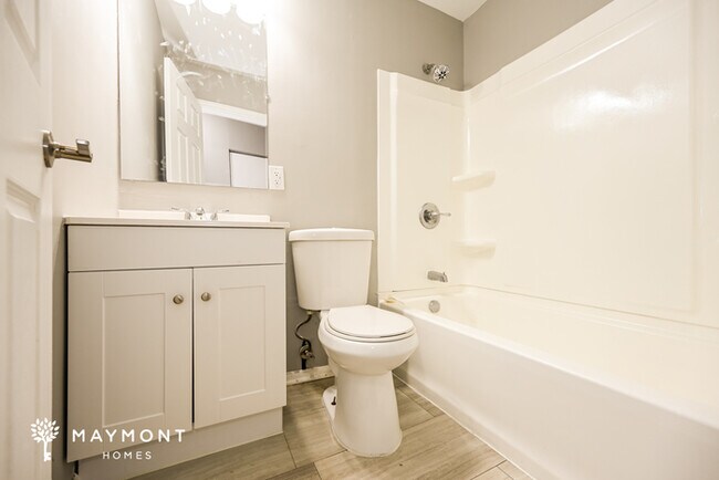 Building Photo - Charming 3-Bedroom Home
