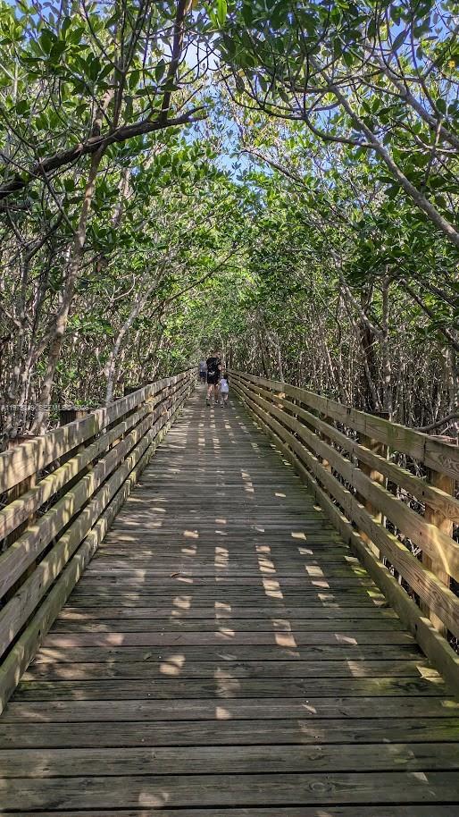 Building Photo - 8075 SE Palm St