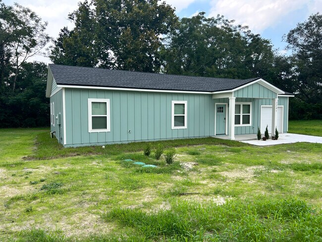 Building Photo - 2241 Parkin Rd