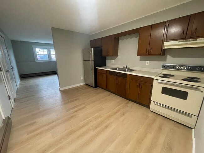 Building Photo - 15 Kingsley Ct