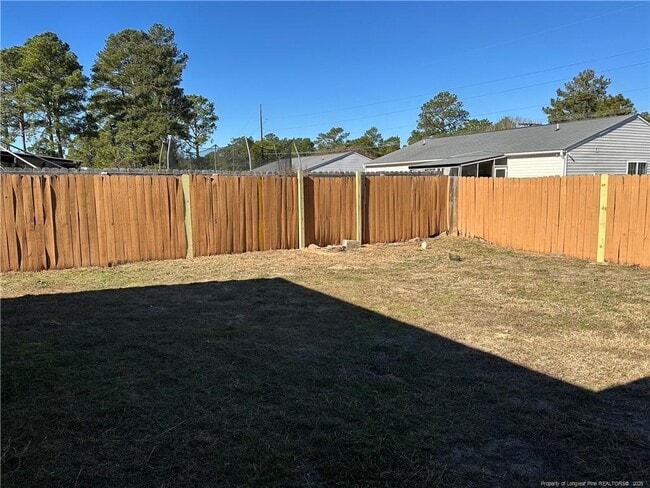 Building Photo - 20 Old English Ln