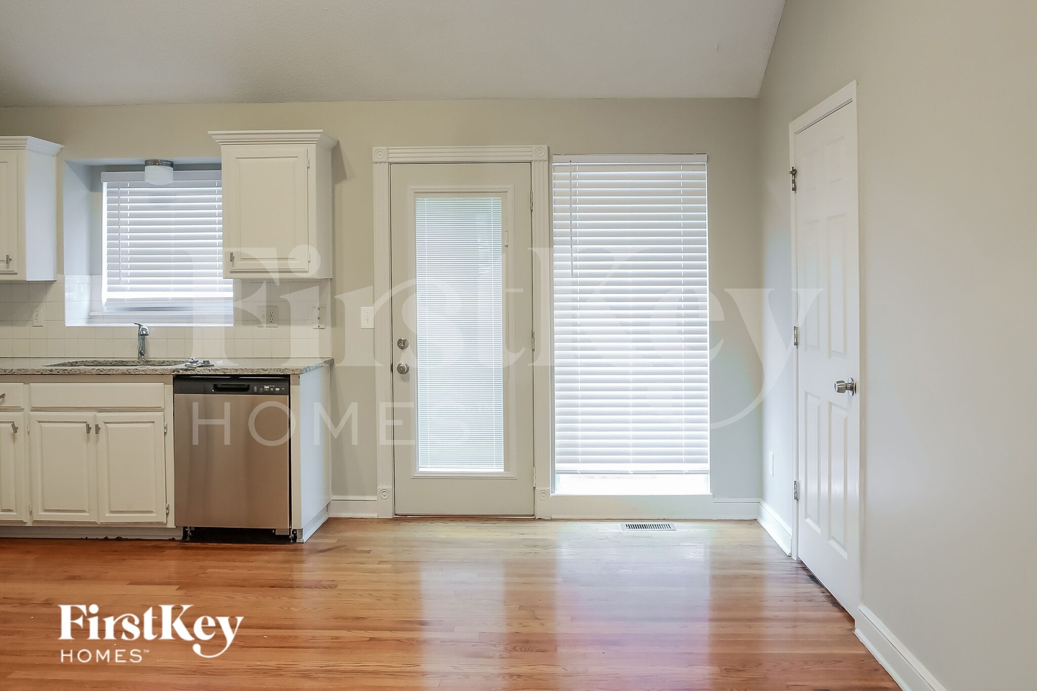 Building Photo - 1034 Bunting Ln