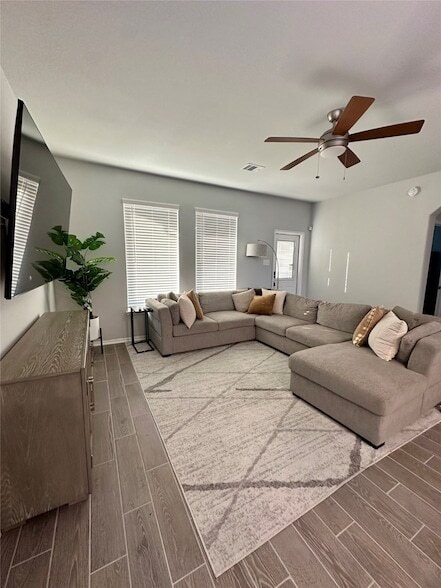 Building Photo - 15307 Davan Springs Dr