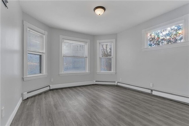 Building Photo - 52 Bellevue Ave