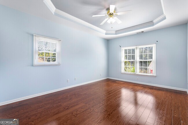 Building Photo - 6461 Edgewater Cove