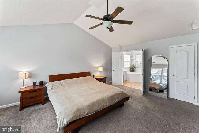Building Photo - 5971 Schooner Cir