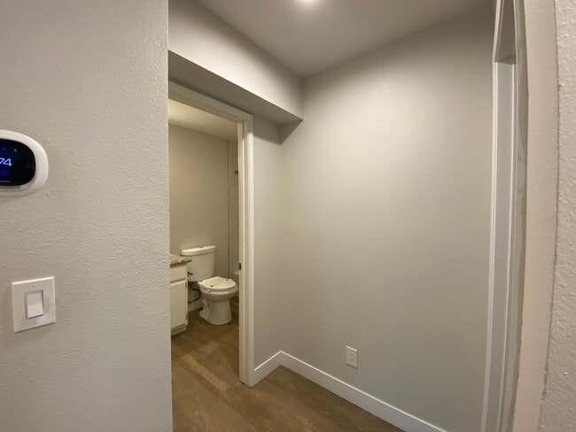 Building Photo - Beautifully Renovated Condo in Rancho Bernardo!