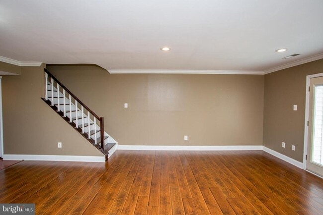 Building Photo - 17 Taylors Way