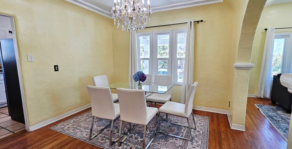 Building Photo - 1433 Livonia Ave