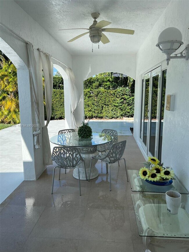 Building Photo - 3884 SW 150th Ct