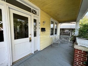 Building Photo - 615 N 37th St