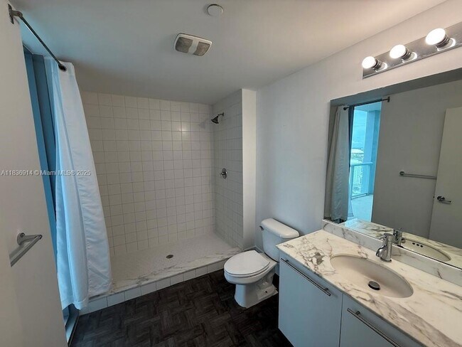 Building Photo - 888 Biscayne Blvd