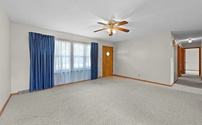 Building Photo - 813 NE 86th St