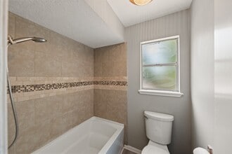 Building Photo - 8407 Barmby Ct