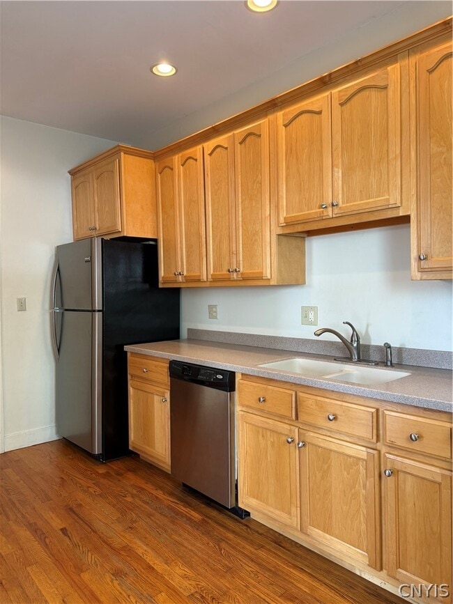 Building Photo - 137 S Peterboro St