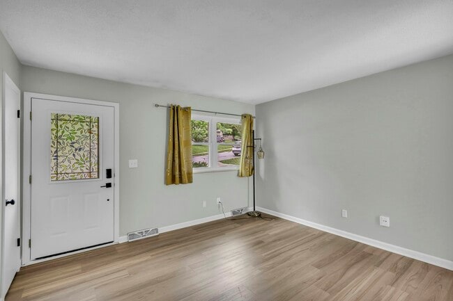 Building Photo - 16322 E 34th St S
