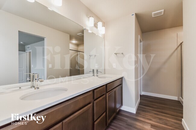 Building Photo - 11172 Murrelet Dr