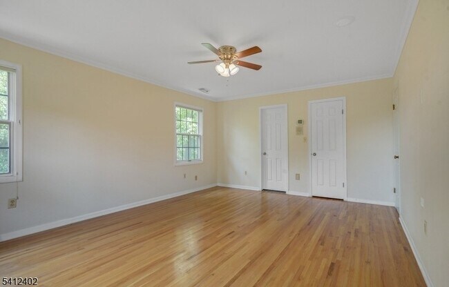 Building Photo - 4 Dearburn Ct