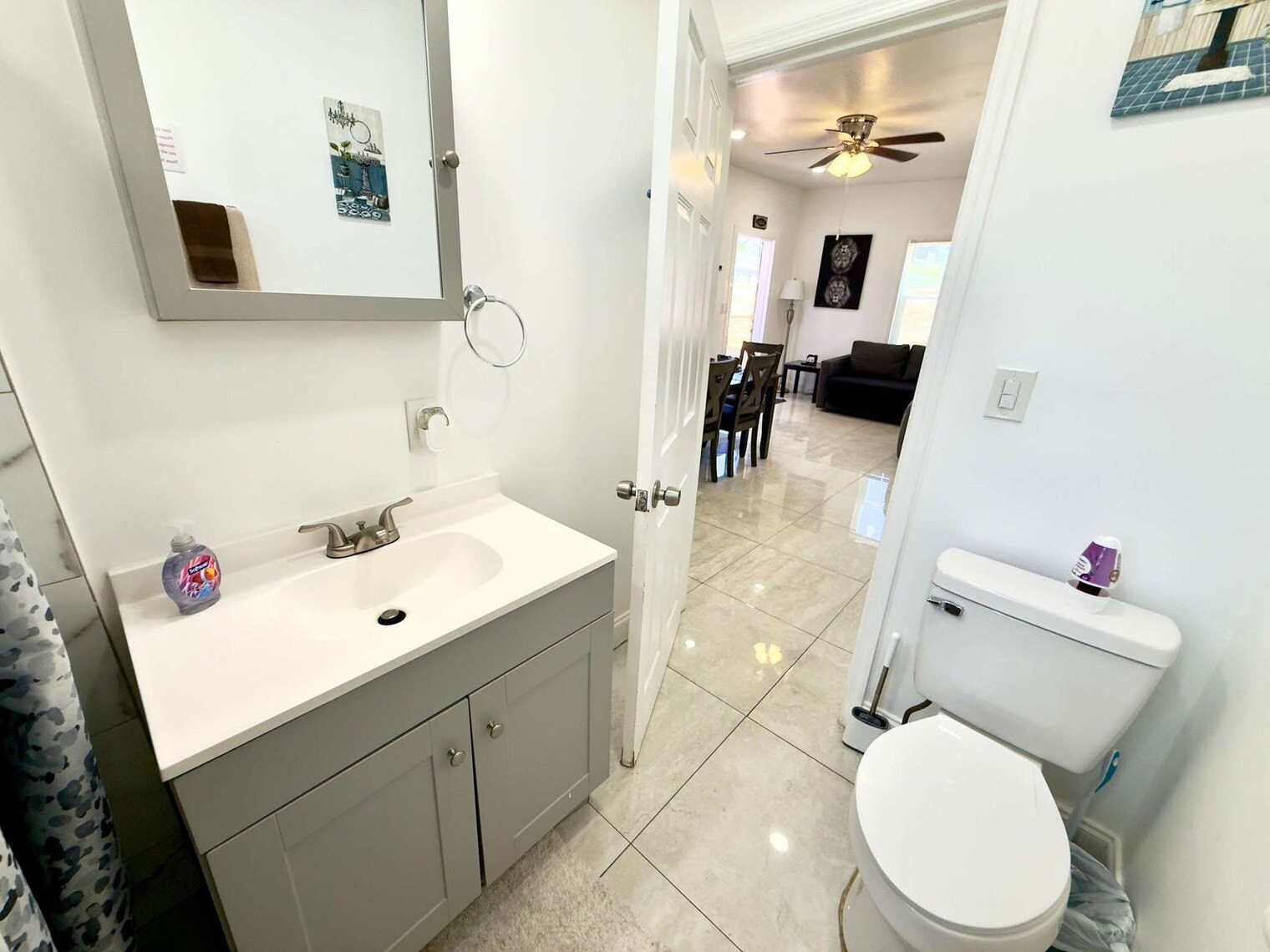 Building Photo - 324 Van Buren St