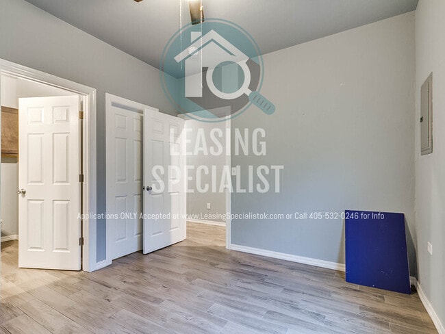 Building Photo - Central Norman 4 Bed 3 Bath House PRE-LEAS...