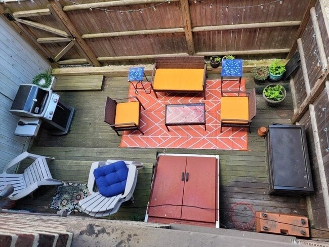 Building Photo - 109 Warren Ave