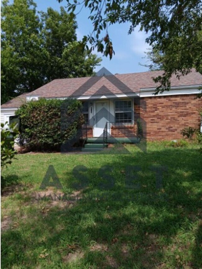 Building Photo - 413 E Northrup Dr