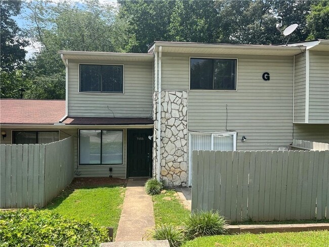 Primary Photo - 3888 Mulkey Cir SW