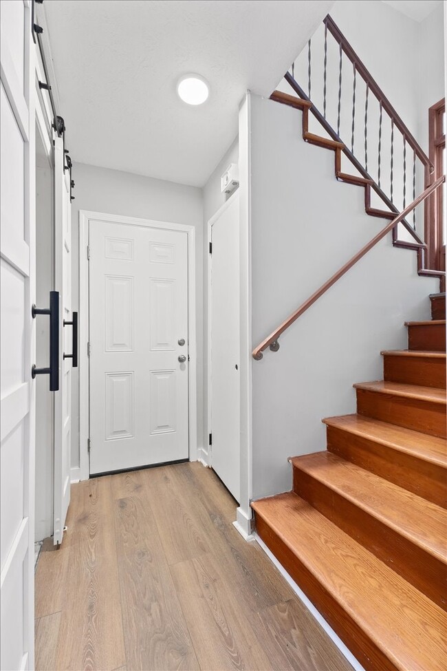 Building Photo - 122 Bright Ridge Dr