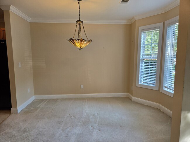 Building Photo - 5003 Double Fox Rd